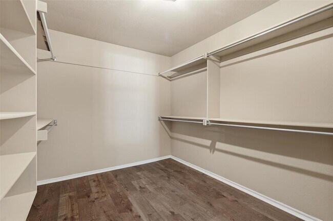Building Photo - 5904 SE 88th St