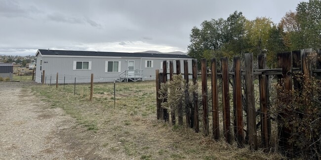 Building Photo - 582 Brent Dr