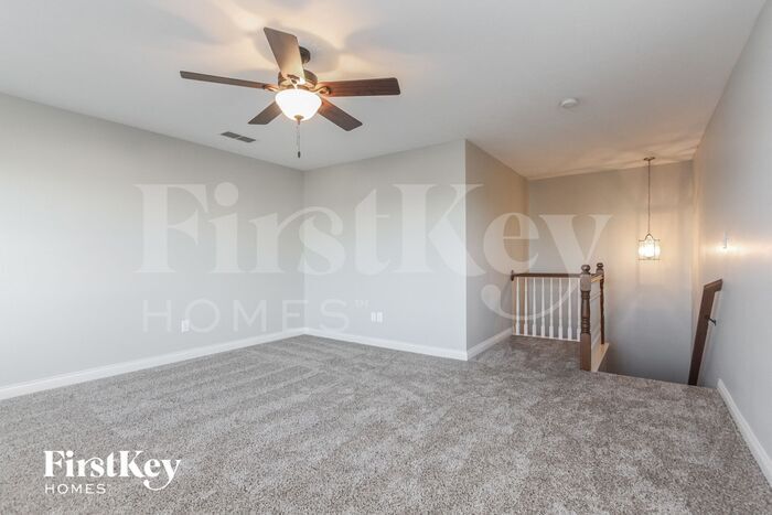 Building Photo - 8266 Shute Cir
