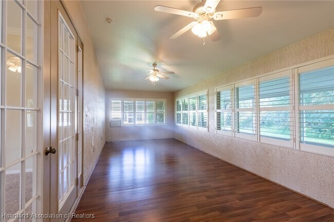 Building Photo - 4830 Pebble Beach Dr