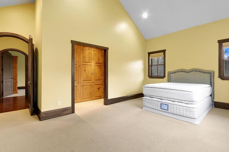 Building Photo - 521 Redmond-Fall City Rd SE