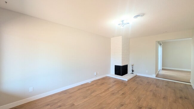 Building Photo - 2742 Edison Ave