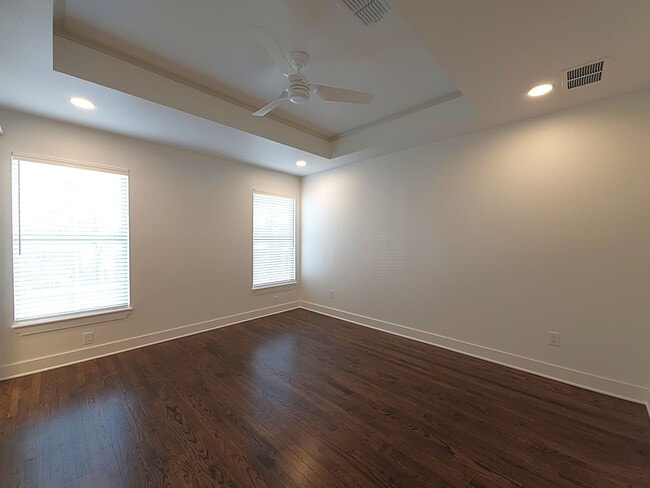 Building Photo - Lease this fully remodeled sanctuary – where modern luxury meets timeless East Texas charm!