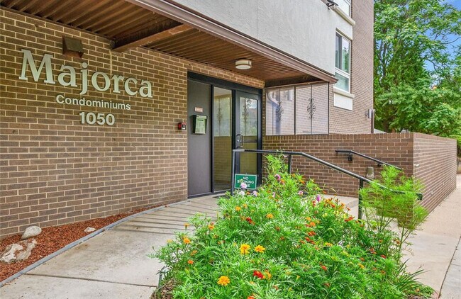 Building Photo - 1050 N Lafayette St