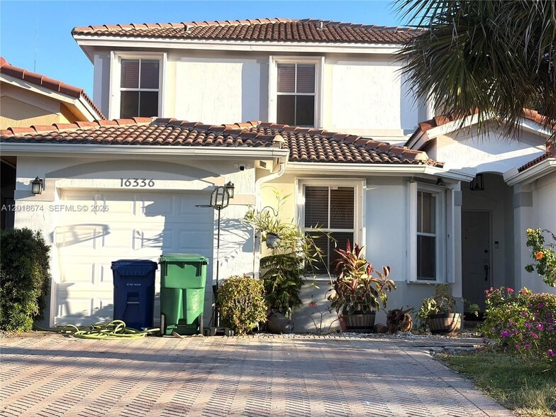Building Photo - 16336 SW 48th Ter