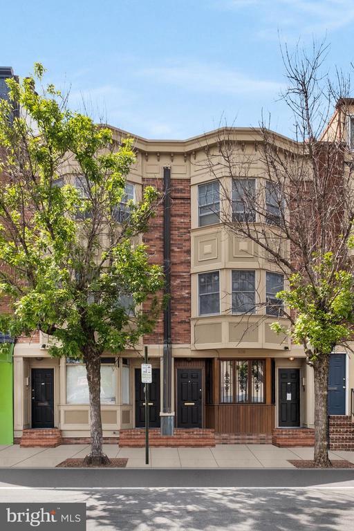 Building Photo - 530 S 15th St