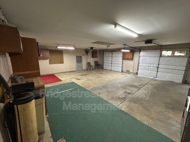 Building Photo - 7281 Klyemore Dr
