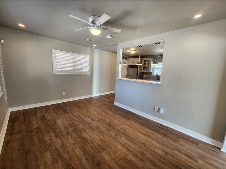 Building Photo - 2708 Saint Edwards Cir