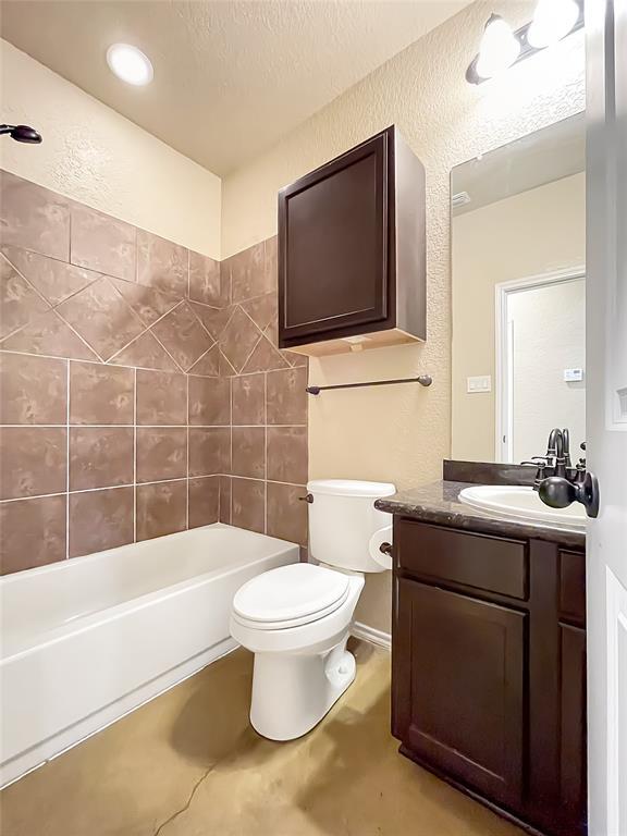 Building Photo - 256 Rosalie Dr