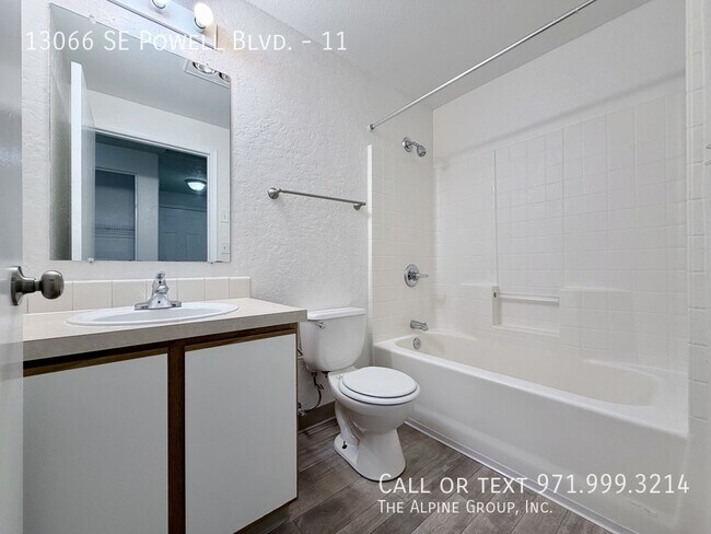 Building Photo - 13066 SE Powell Blvd