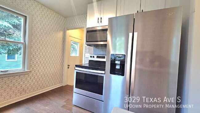 Building Photo - 3029 Texas Ave S
