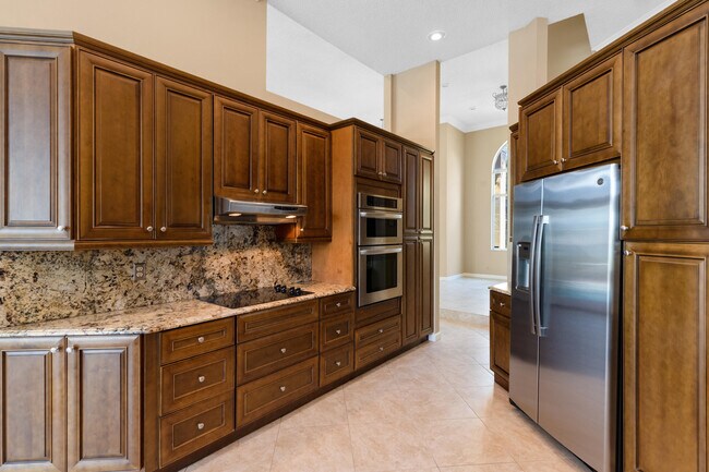 Building Photo - 6051 NW 60th Ave