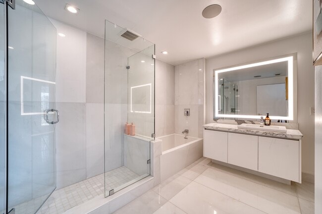 Building Photo - 330 Sunny Isles Blvd