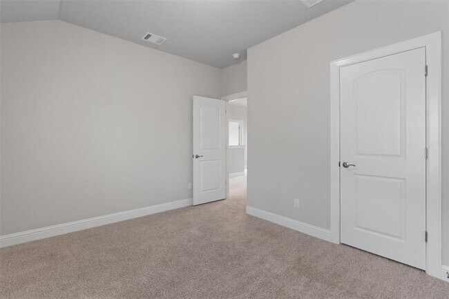 Building Photo - 312 Stone Cyn Dr