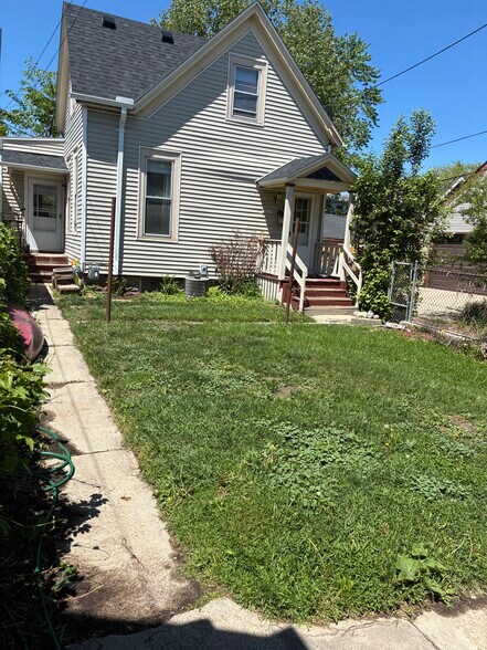 Building Photo - 3061 N Pierce St
