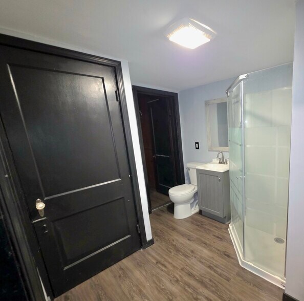 Back unit - 3620 E 63rd St