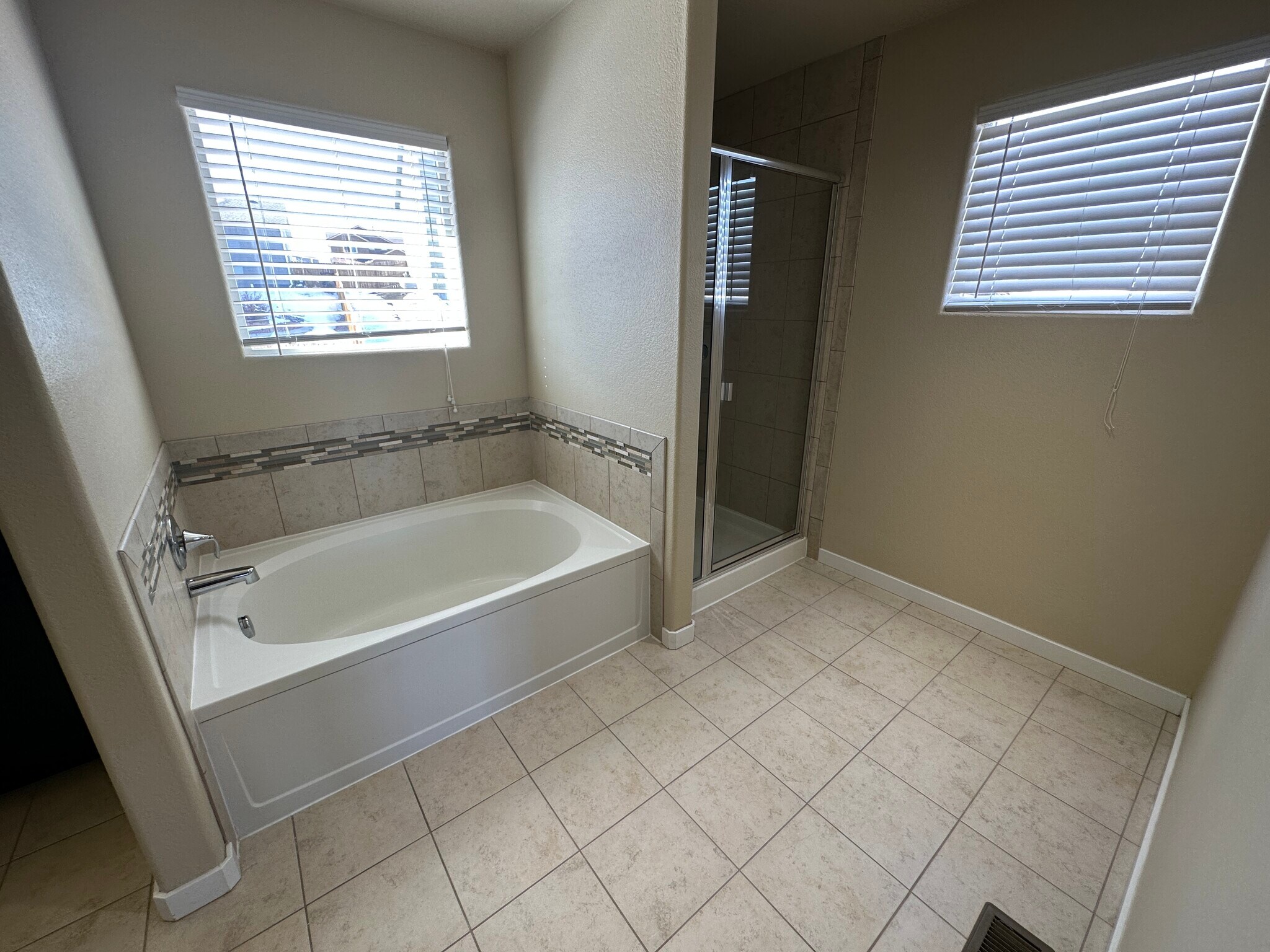 Building Photo - 7672 Bonterra Ln