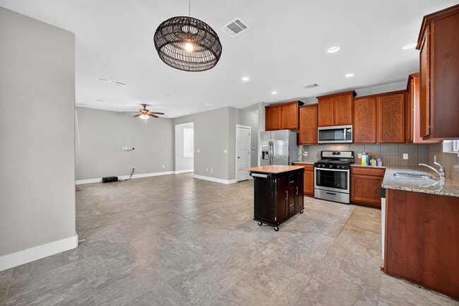 Building Photo - 7403 Brynner St