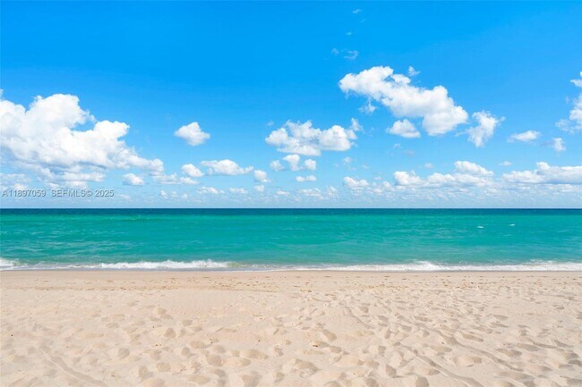 Building Photo - 6917 Collins Ave