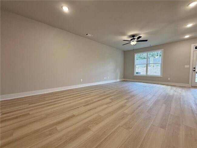 Building Photo - 5722 Urban Vlg Wy