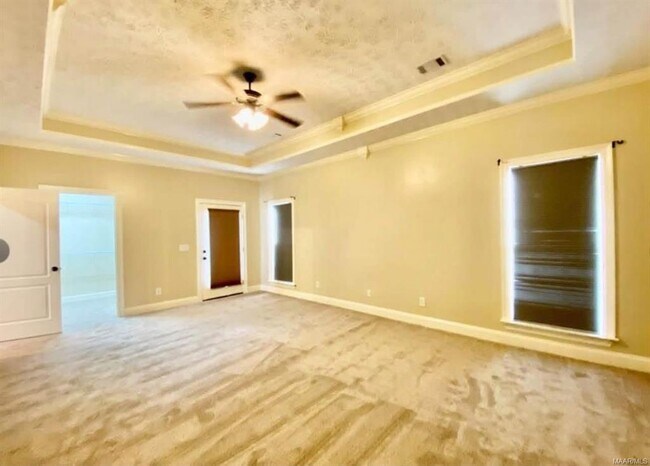 Building Photo - 100 Brittany Dr S