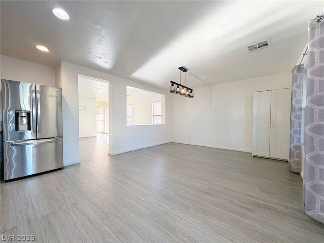 Building Photo - 5386 Walcott Dr