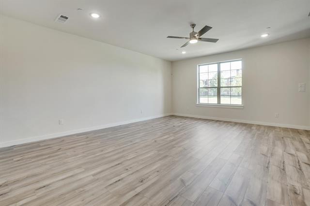 Building Photo - 679 Watersedge Ct