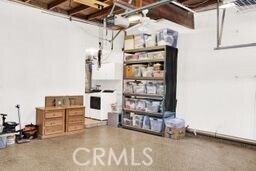 Building Photo - 32 Senisa