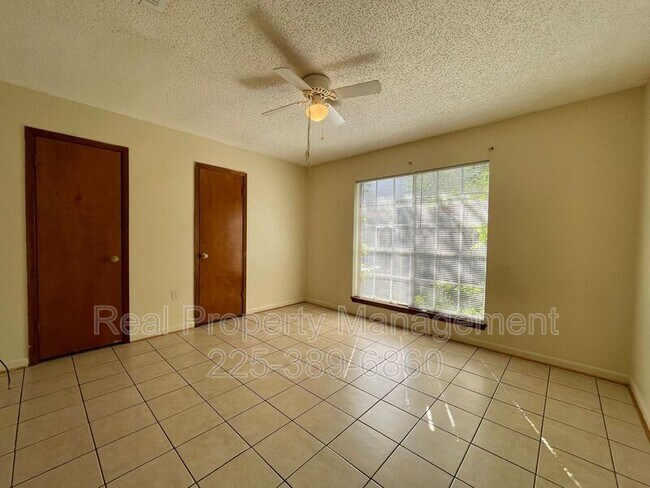 Building Photo - 10642 Stanley Aubin Ln