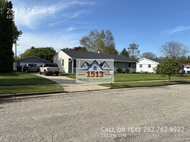 Building Photo - 209 W Cedar St