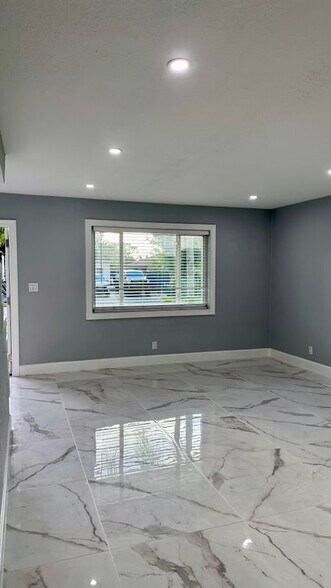 Building Photo - 1134 Woodbine Rd