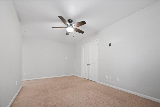 Building Photo - 9811 Texas Cut Ln