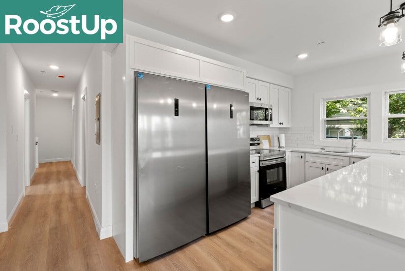 Building Photo - RoostUp Furnished Private Bedroom with Pri...