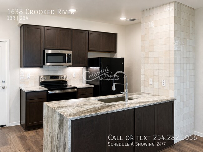 Building Photo - 1638 Crooked River