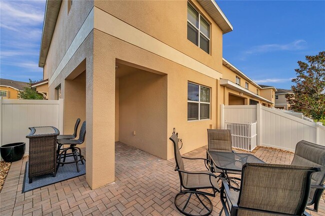 Building Photo - 12025 Greengate Dr