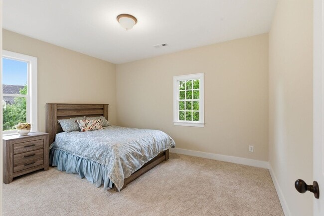 Building Photo - 790 Fontwell Ln