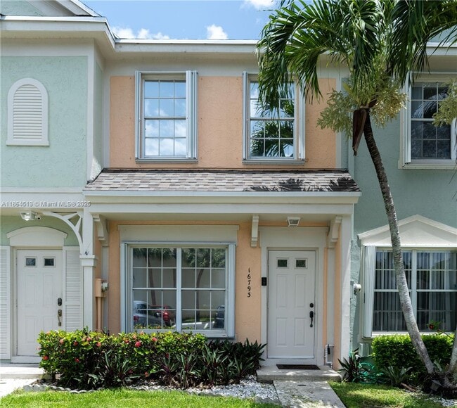 Building Photo - 16793 Hemingway Dr