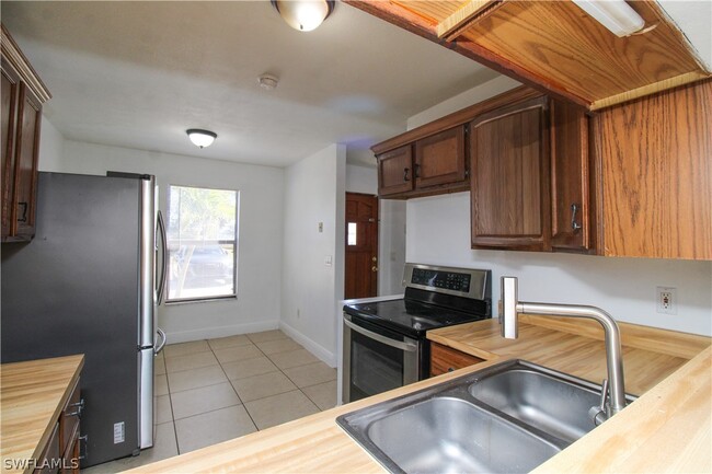 Building Photo - 7493 Pebble Beach Rd