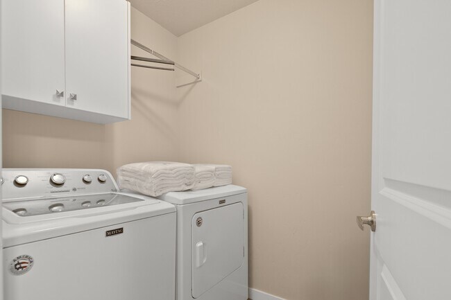 Building Photo - 1824 E Ringneck St