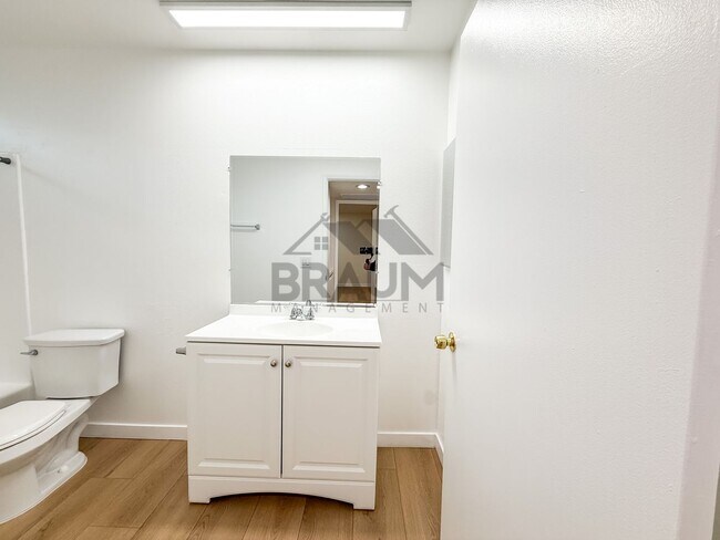 Building Photo - 13347 Victory Blvd