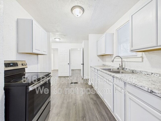 Building Photo - 1513 Rowland Ave