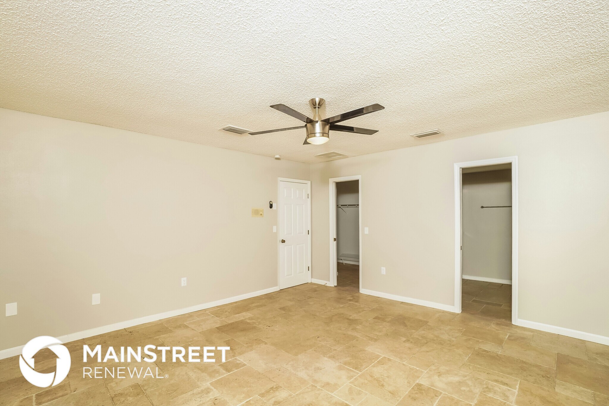 Building Photo - 8090 River Country Dr