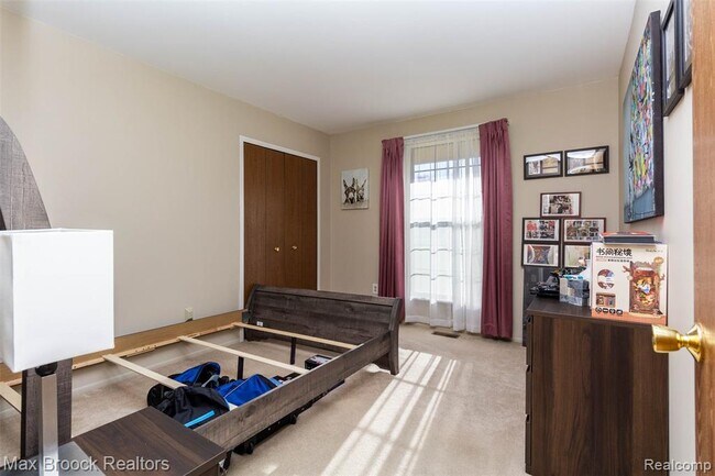 Building Photo - 1860 Christy Ct