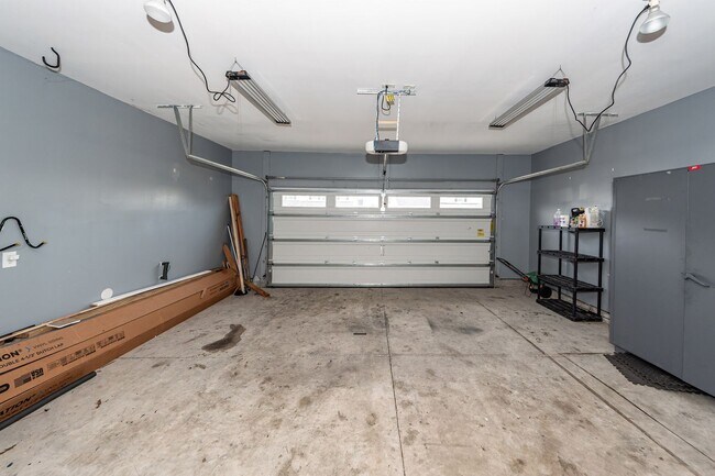 Building Photo - 3 Bedroom, 2.5 Bathroom Home in Hunters Bend - Ladson