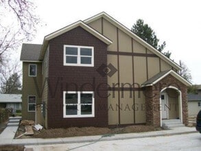 Building Photo - coll1100
