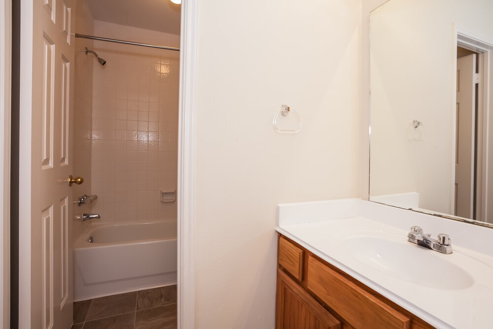 Building Photo - 4427 W Thunderwood Cir