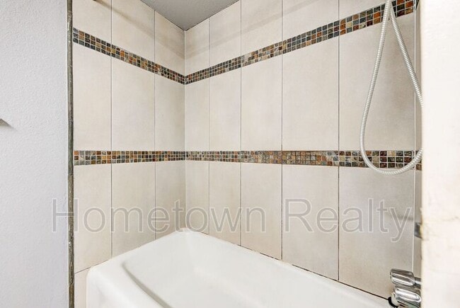 Building Photo - 5216 Creekwood Terrace