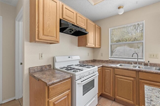 Building Photo - 716 Camp Fire Trail