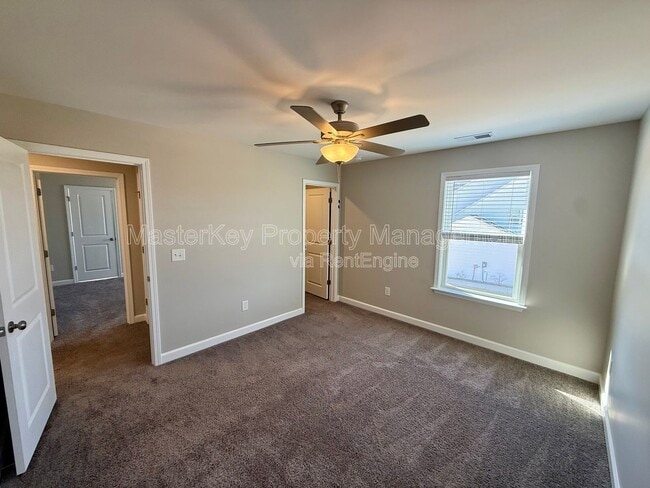 Building Photo - 75 N Clearbrook Ct