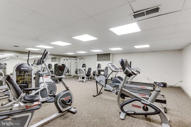 Building Photo - 3101 S Manchester St